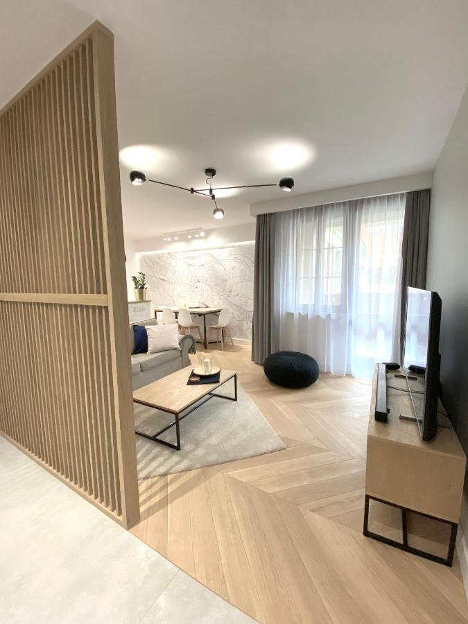 Mycherry - Old Town Apartment - Wiezienna 21C Вроцлав Екстер'єр фото