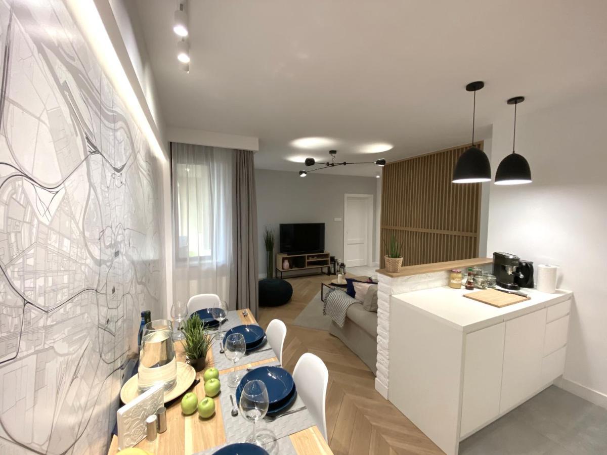 Mycherry - Old Town Apartment - Wiezienna 21C Вроцлав Екстер'єр фото