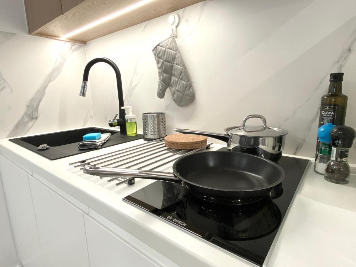 Mycherry - Old Town Apartment - Wiezienna 21C Вроцлав Екстер'єр фото